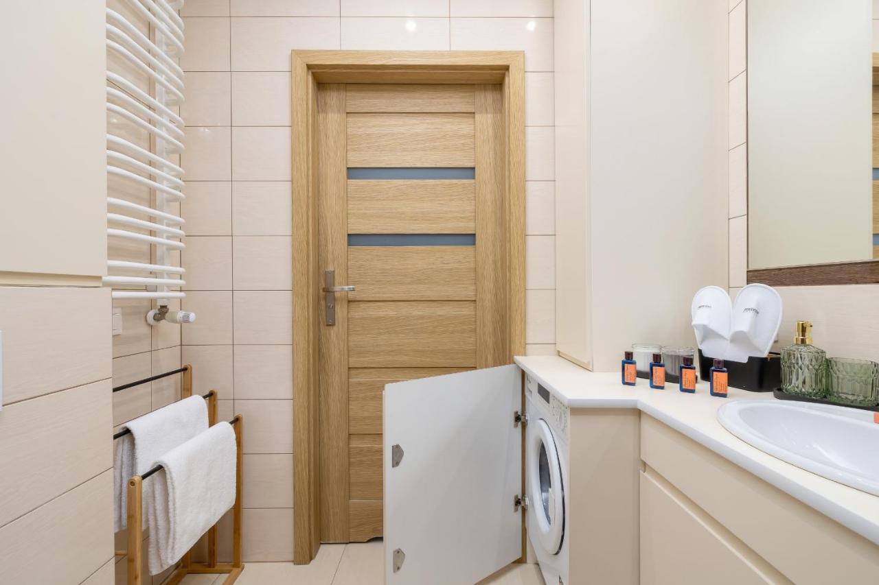Osiedle Avia Harmonious With Balcony & Parking Cracow By Renters Prestige Appartement *